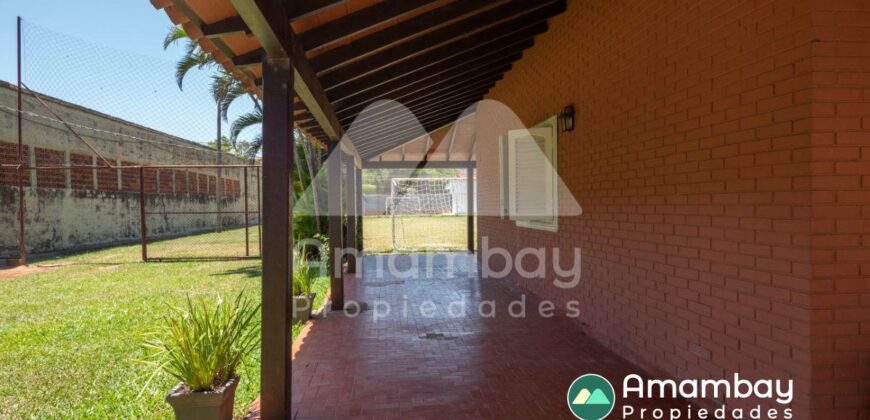 0406 CASA A ORILLAS DEL RÍO PARAGUAY, BARRIO ITÁ ENRAMADA
