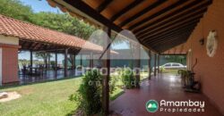 0406 CASA A ORILLAS DEL RÍO PARAGUAY, BARRIO ITÁ ENRAMADA