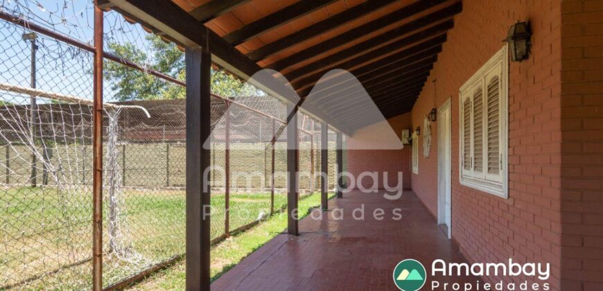 0406 CASA A ORILLAS DEL RÍO PARAGUAY, BARRIO ITÁ ENRAMADA