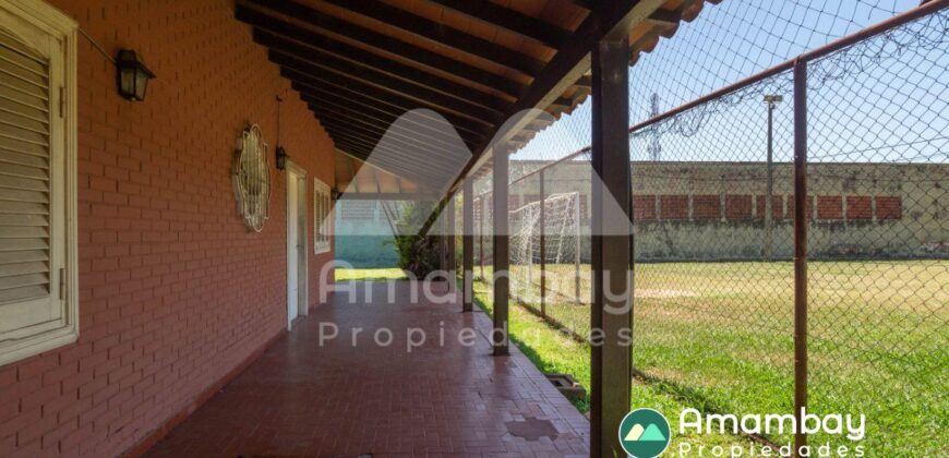 0406 CASA A ORILLAS DEL RÍO PARAGUAY, BARRIO ITÁ ENRAMADA