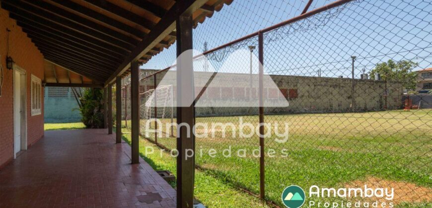 0406 CASA A ORILLAS DEL RÍO PARAGUAY, BARRIO ITÁ ENRAMADA