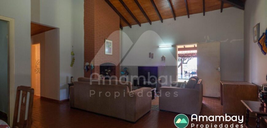 0406 CASA A ORILLAS DEL RÍO PARAGUAY, BARRIO ITÁ ENRAMADA