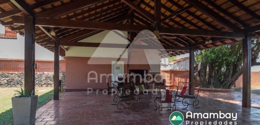 0406 CASA A ORILLAS DEL RÍO PARAGUAY, BARRIO ITÁ ENRAMADA