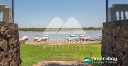 0406 CASA A ORILLAS DEL RÍO PARAGUAY, BARRIO ITÁ ENRAMADA