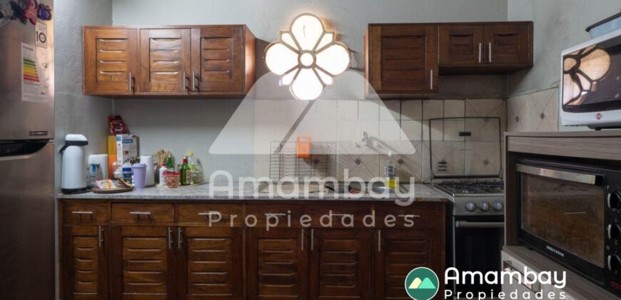0406 CASA A ORILLAS DEL RÍO PARAGUAY, BARRIO ITÁ ENRAMADA