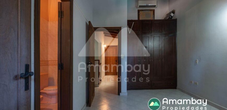 0412 RESIDENCIA EN BARRIO RECOLETA, ZONA DE LAS PALMERAS