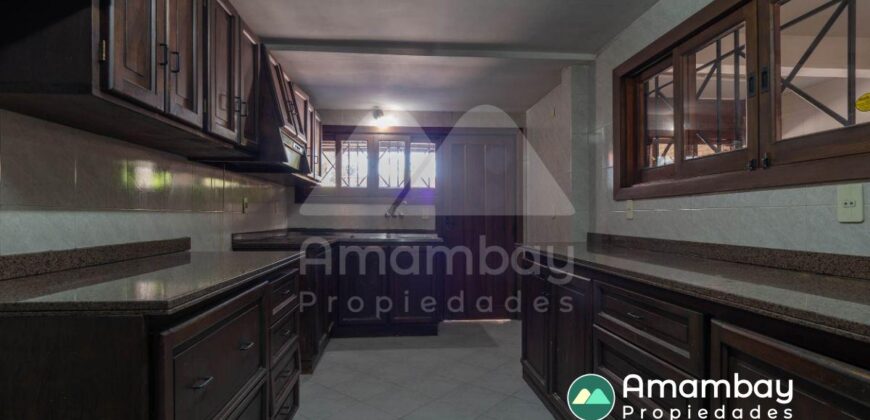 0412 RESIDENCIA EN BARRIO RECOLETA, ZONA DE LAS PALMERAS