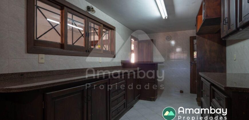 0412 RESIDENCIA EN BARRIO RECOLETA, ZONA DE LAS PALMERAS