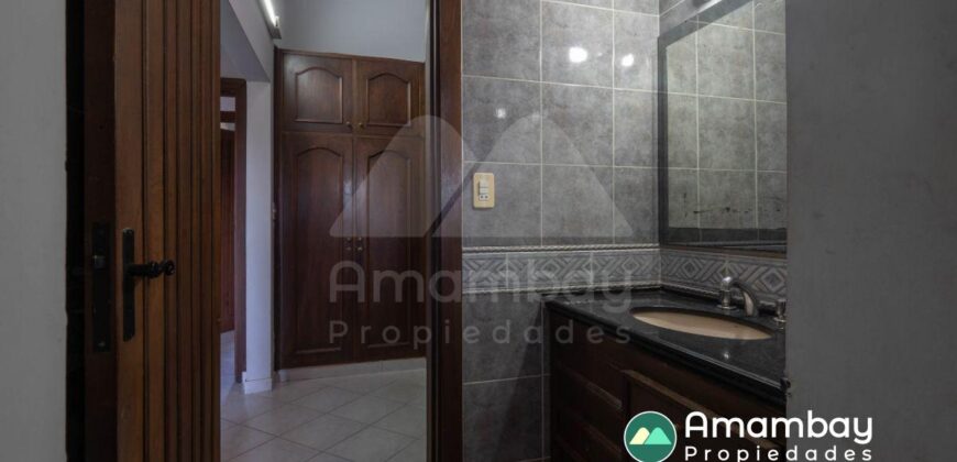 0412 RESIDENCIA EN BARRIO RECOLETA, ZONA DE LAS PALMERAS