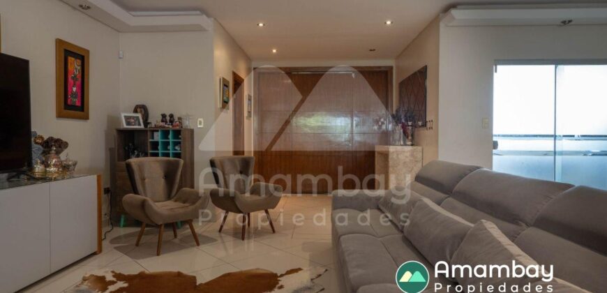 0410 RESIDENCIA EN BARRIO MARISCAL ESTIGARRIBIA, ZONA CASA RICA