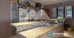 0410 RESIDENCIA EN BARRIO MARISCAL ESTIGARRIBIA, ZONA CASA RICA