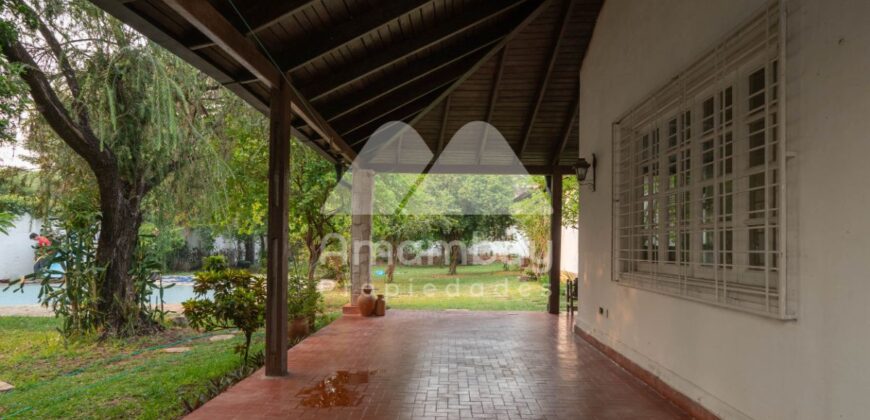 A0297 ALQUILO CASA EN LAMBARÉ, BARRIO FELICIDAD