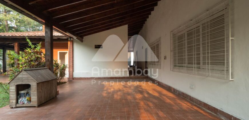 A0297 ALQUILO CASA EN LAMBARÉ, BARRIO FELICIDAD