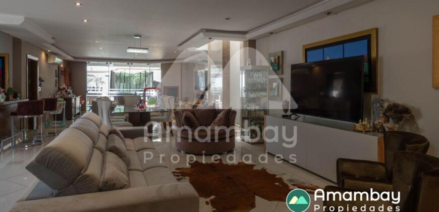 0410 RESIDENCIA EN BARRIO MARISCAL ESTIGARRIBIA, ZONA CASA RICA