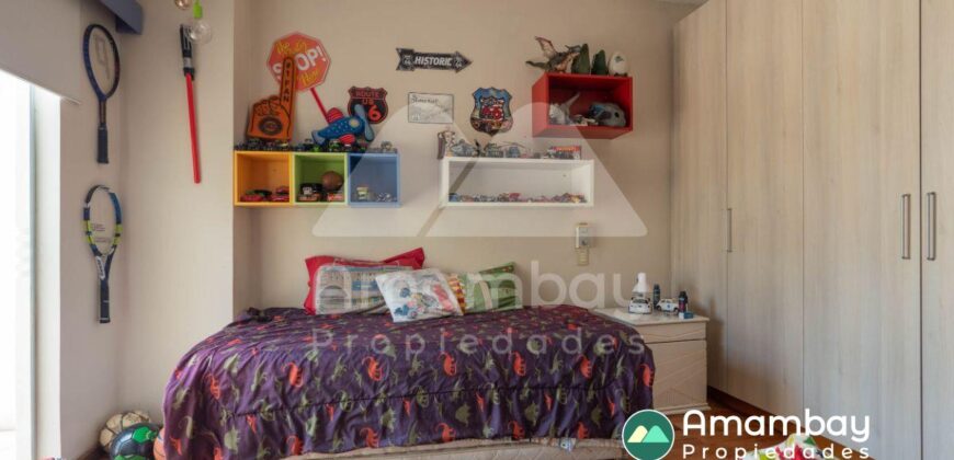 0410 RESIDENCIA EN BARRIO MARISCAL ESTIGARRIBIA, ZONA CASA RICA