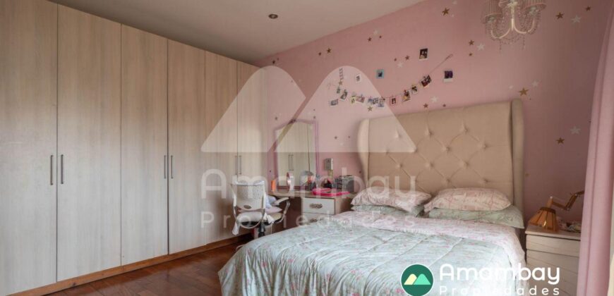 0410 RESIDENCIA EN BARRIO MARISCAL ESTIGARRIBIA, ZONA CASA RICA