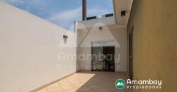 0410 RESIDENCIA EN BARRIO MARISCAL ESTIGARRIBIA, ZONA CASA RICA