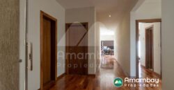 0410 RESIDENCIA EN BARRIO MARISCAL ESTIGARRIBIA, ZONA CASA RICA