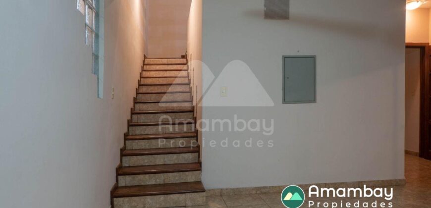 0414 RESIDENCIA EN BARRIO LAS MERCEDES, ZONA AVDA. ESPAÑA