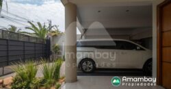 0410 RESIDENCIA EN BARRIO MARISCAL ESTIGARRIBIA, ZONA CASA RICA