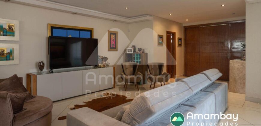 0410 RESIDENCIA EN BARRIO MARISCAL ESTIGARRIBIA, ZONA CASA RICA