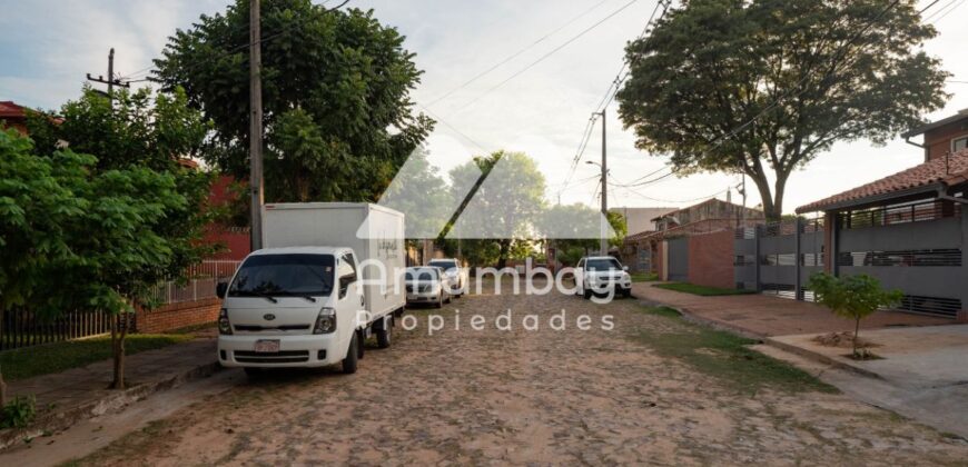 0419 CASA EN BARRIO SANTA LIBRADA, ZONA RADIO 1° DE MARZO