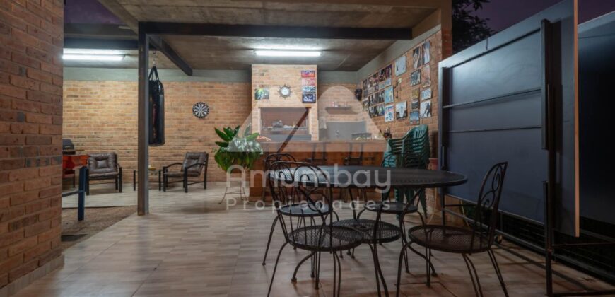0424 CASA EN YPACARAÍ, RUTA AREGUÁ – YPACARAÍ