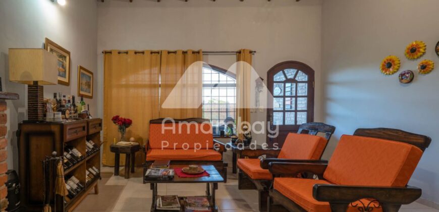 0424 CASA EN YPACARAÍ, RUTA AREGUÁ – YPACARAÍ