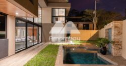 0425 RESIDENCIA EN LAMBARÉ, BARRIO PARQUES DEL YACHT