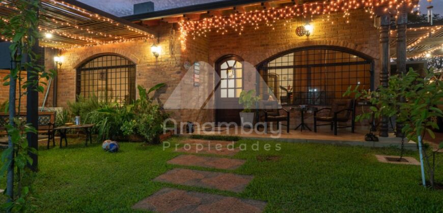 0424 CASA EN YPACARAÍ, RUTA AREGUÁ – YPACARAÍ