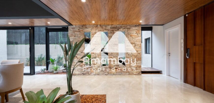 0425 RESIDENCIA EN LAMBARÉ, BARRIO PARQUES DEL YACHT