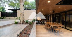0425 RESIDENCIA EN LAMBARÉ, BARRIO PARQUES DEL YACHT