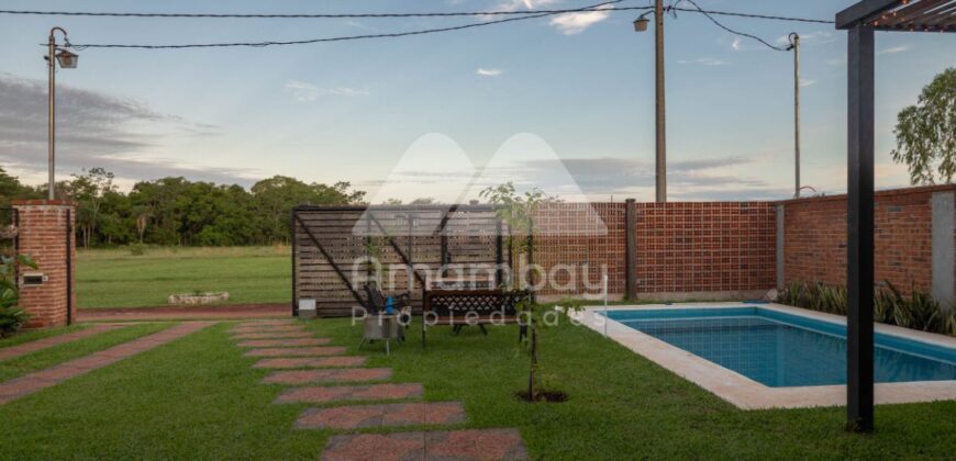 0424 CASA EN YPACARAÍ, RUTA AREGUÁ – YPACARAÍ
