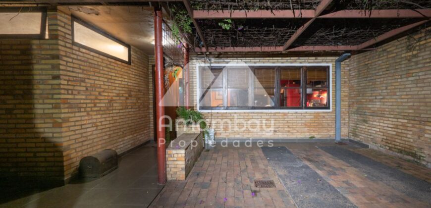 0500 CASA EN LAMBARE, BARRIO PUERTO PABLA