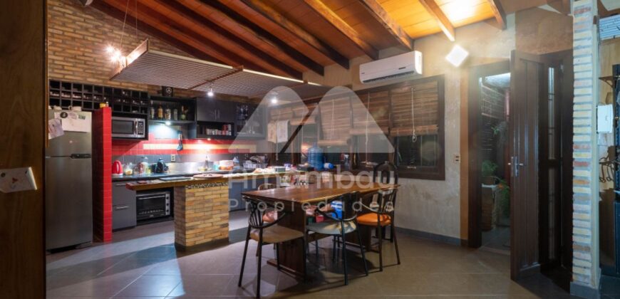 0500 CASA EN LAMBARE, BARRIO PUERTO PABLA