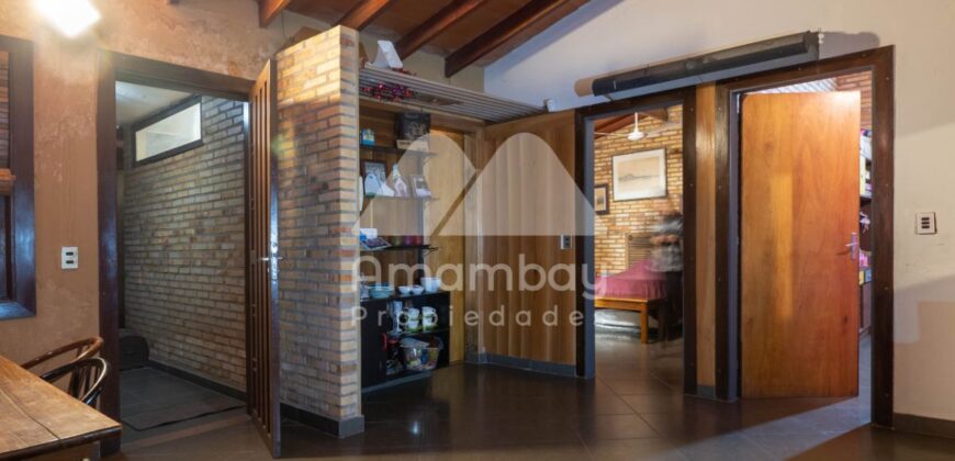 0500 CASA EN LAMBARE, BARRIO PUERTO PABLA
