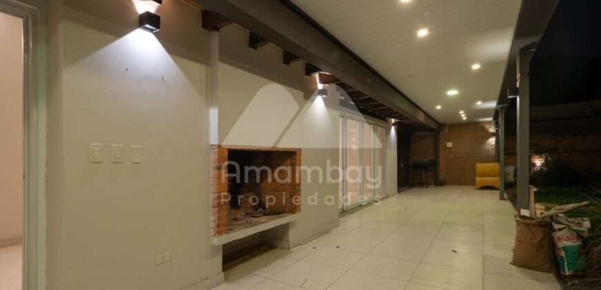 A0299 ALQUILO CASA EN BARRIO BERNARDINO CABALLERO, ZONA EMBAJADA EE.UU