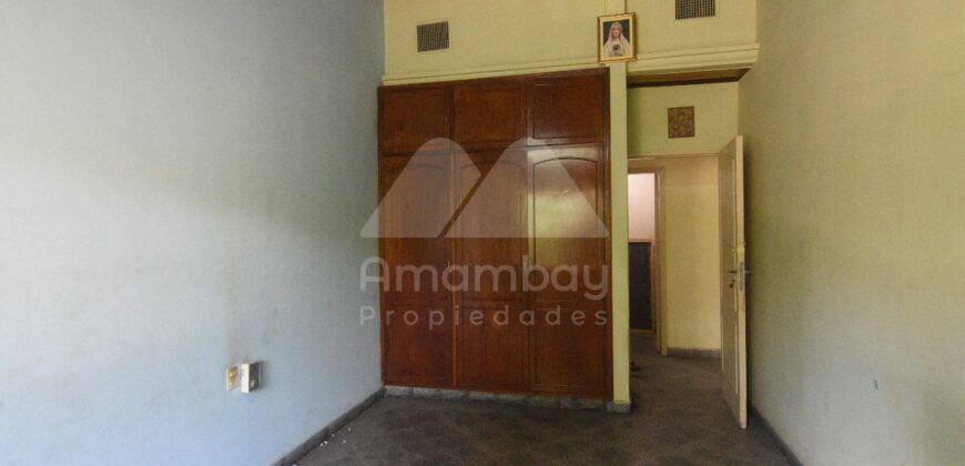 0643 RESIDENCIA EN BARRIO SANTA LIBRADA, SOBRE AVENIDA PERÓN