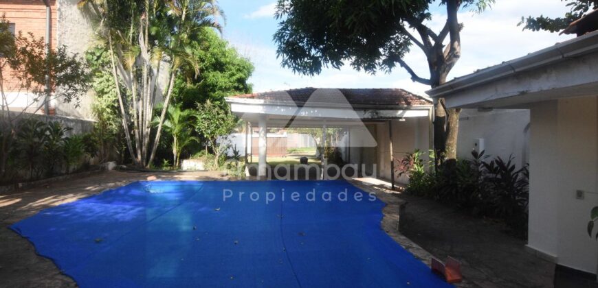0643 RESIDENCIA EN BARRIO SANTA LIBRADA, SOBRE AVENIDA PERÓN