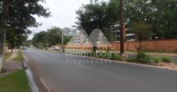 0643 RESIDENCIA EN BARRIO SANTA LIBRADA, SOBRE AVENIDA PERÓN