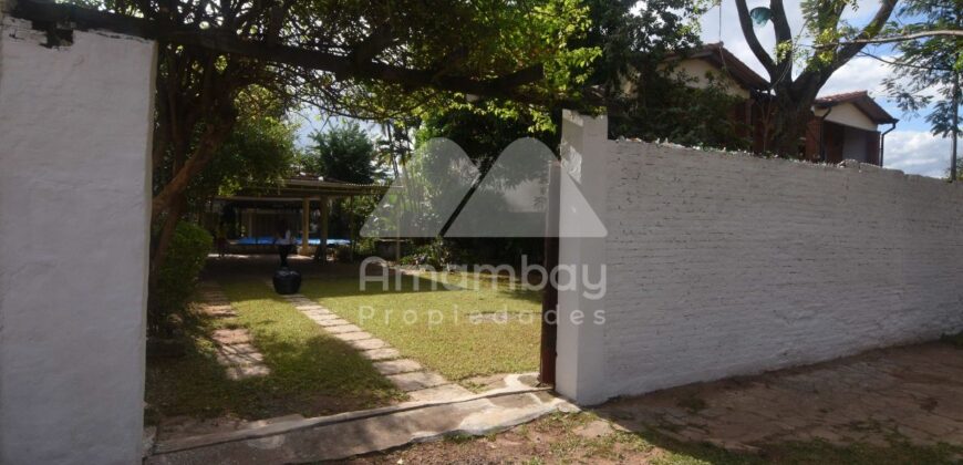 0643 RESIDENCIA EN BARRIO SANTA LIBRADA, SOBRE AVENIDA PERÓN