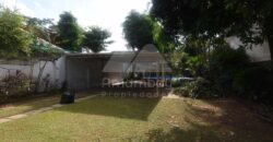 0643 RESIDENCIA EN BARRIO SANTA LIBRADA, SOBRE AVENIDA PERÓN