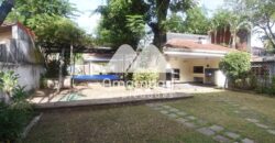 0643 RESIDENCIA EN BARRIO SANTA LIBRADA, SOBRE AVENIDA PERÓN