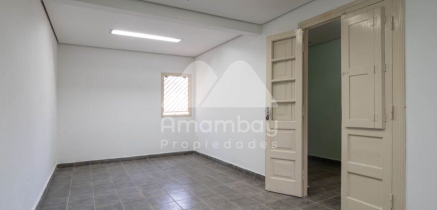 A0301 ALQUILO CASA EN ZONA COLEGIO CRISTO REY