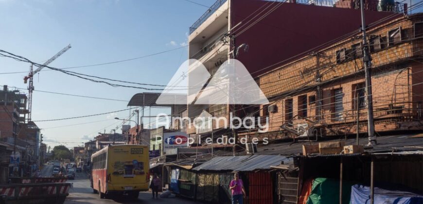 0444 EDIFICIO EN EL MERCADO 4, SOBRE AVDA. RODRÍGUEZ DE FRANCIA