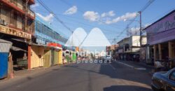 0444 EDIFICIO EN EL MERCADO 4, SOBRE AVDA. RODRÍGUEZ DE FRANCIA