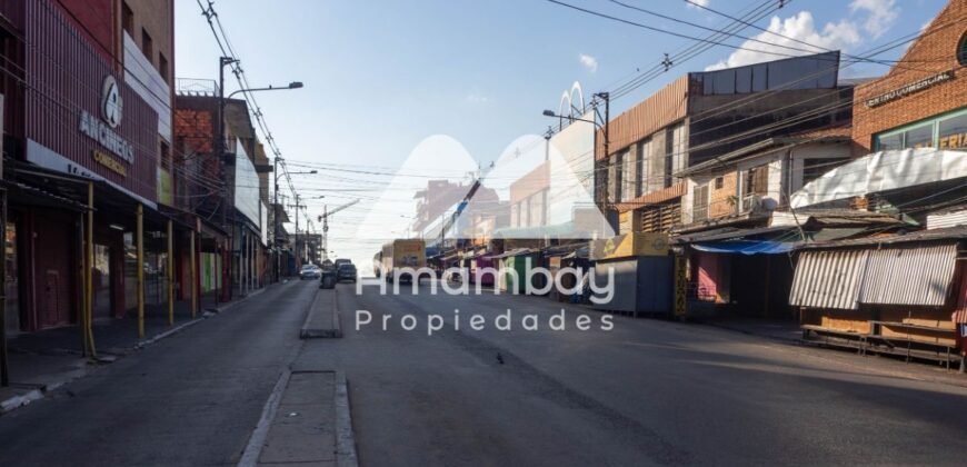 0444 EDIFICIO EN EL MERCADO 4, SOBRE AVDA. RODRÍGUEZ DE FRANCIA