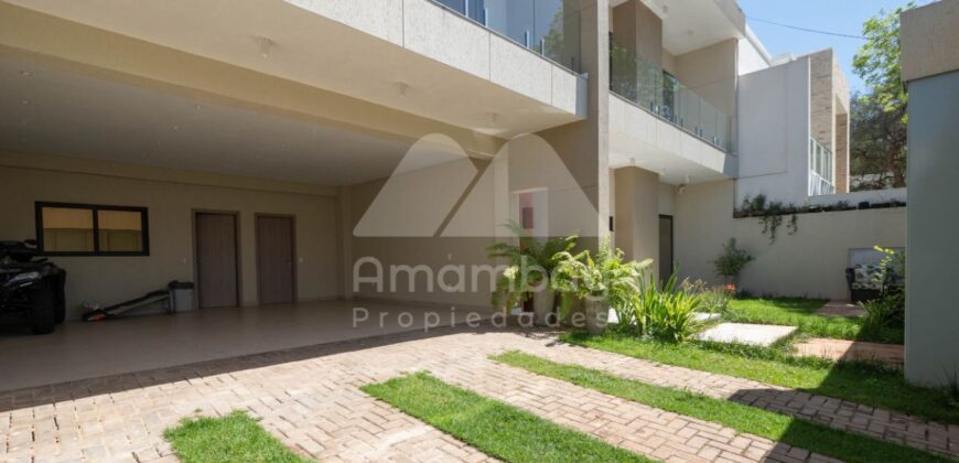 A0302 ALQUILO CASA EN LAMBARÉ, ZONA YACHT Y GOLF CLUB PYO.
