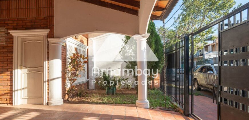 0441 CASA EN BARRIO SAJONIA, ZONA AVDA. CARLOS ANTONIO LÓPEZ