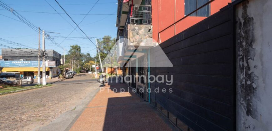 0437 EDIFICIO EN LAMBARÉ, ZONA MUNICIPALIDAD